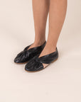 Knotted Flats